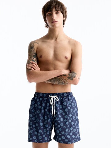 Pull&Bear Swimming shorts in Blue: front