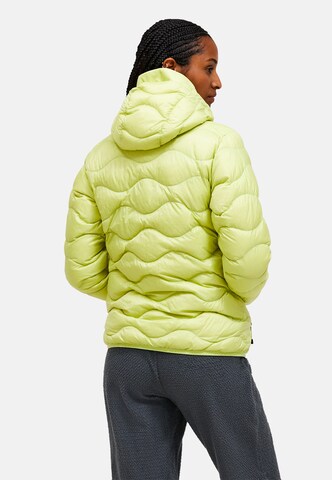 PEAK PERFORMANCE Between-Season Jacket in Green