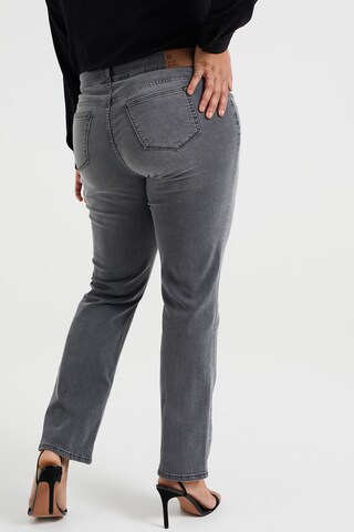 Slimfit Jeans di WE Fashion in grigio