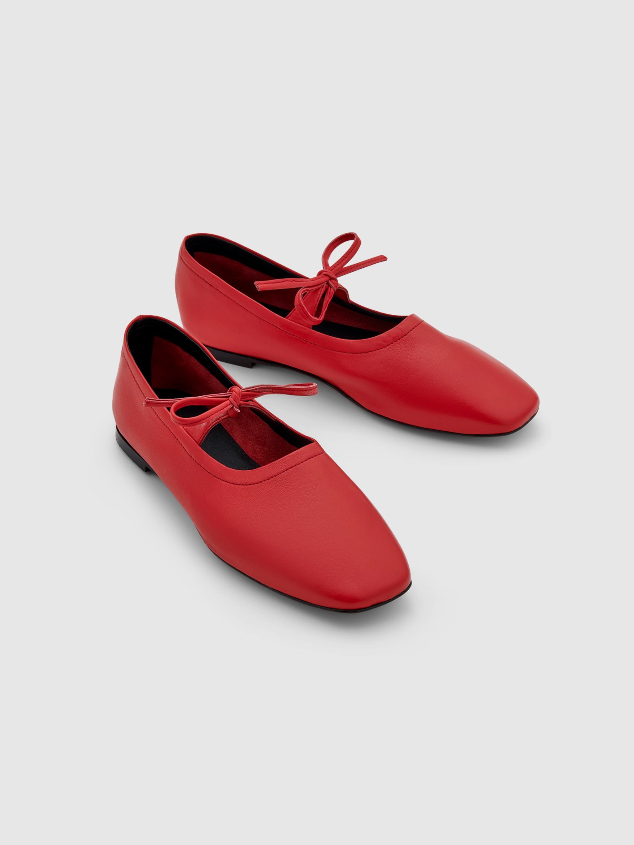 EDITED Produkte Halbschuhe 'Pauletta' rot