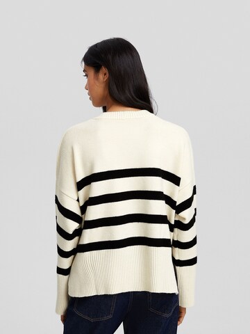 Bershka Pullover in Beige