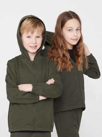 Tezenis Zip-Up Hoodie in Green: front