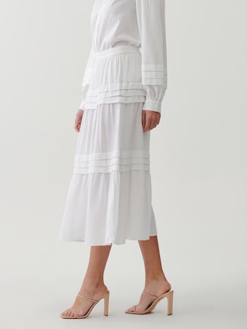 Tussah Skirt 'Laidey' in White: back