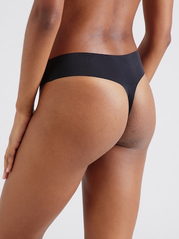 PIECES Thong 'NAMEE' in Black