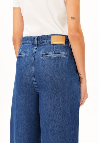 Wide leg Jeans di ARMEDANGELS in blu
