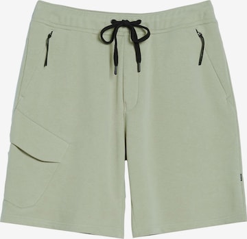 Bershka Shorts in Grün: predná strana