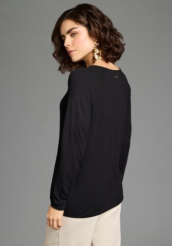 LAURA SCOTT Shirt in Black