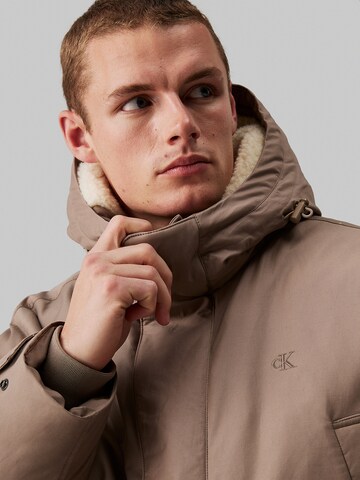 Calvin Klein Jeans Winterparka in Braun