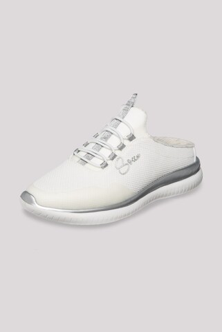 Soccx Slip-Ons in White