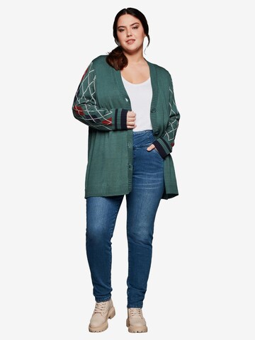 SHEEGO Knit Cardigan in Green