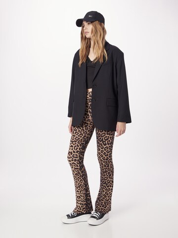 ABOUT YOU Flared Broek 'Cornelia' in Bruin