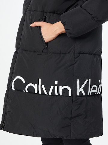 Calvin Klein Jeans Mantel in Schwarz