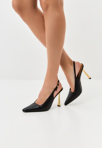 CESARE GASPARI Slingpumps in Zwart