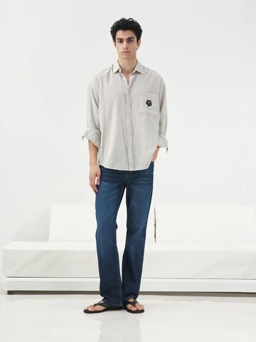 Giesto Comfort fit Button Up Shirt in Beige: front