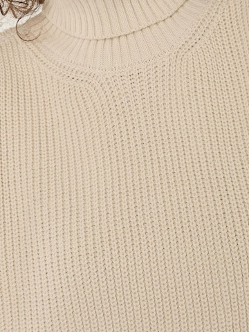 Hiccup - Pullover em branco