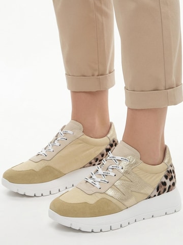 Wonders Sneaker low 'A-24100-VANILA-PL'‌‌‌ in Gelb