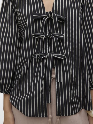VERO MODA Blouse in Zwart