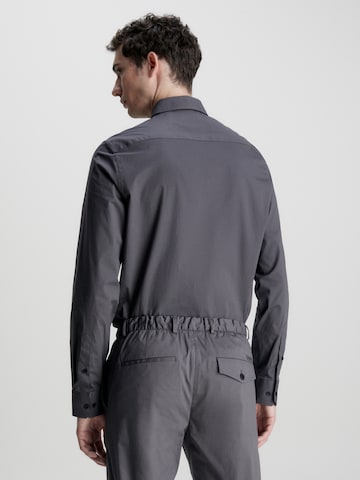 Calvin Klein Slim fit Overhemd in Grijs