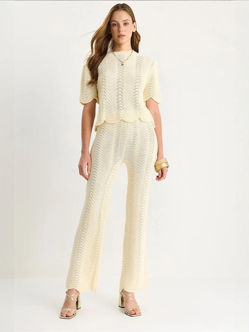 Bianco Lucci - Calças de fato em bege: frente