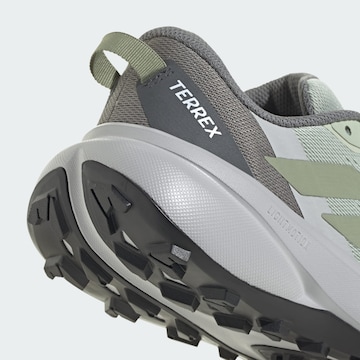 ADIDAS TERREX Loopschoen 'Tracefinder Plus' in Grijs