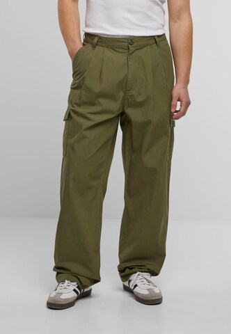 Wide leg Pantaloni cu buzunare de la Urban Classics pe verde