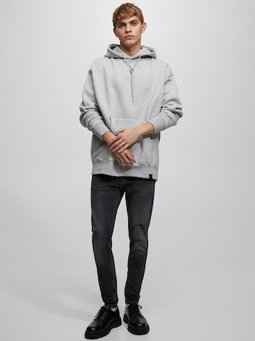 Pull&Bear Regular Jeans in Zwart: voorkant