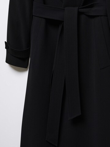 MANGO Mantel 'Geisha' in Schwarz