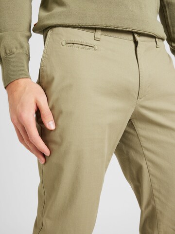 Regular Pantalon chino 'Fabio' BRAX en vert