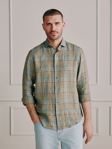 Next Regular Fit Hemd in Grün: Vorderseite