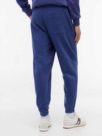 Tommy Jeans Tapered Housut värissä sininen