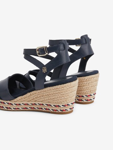 TOMMY HILFIGER Sandalen met riem in Blauw