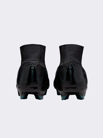 NIKE Fußballschuh in Schwarz