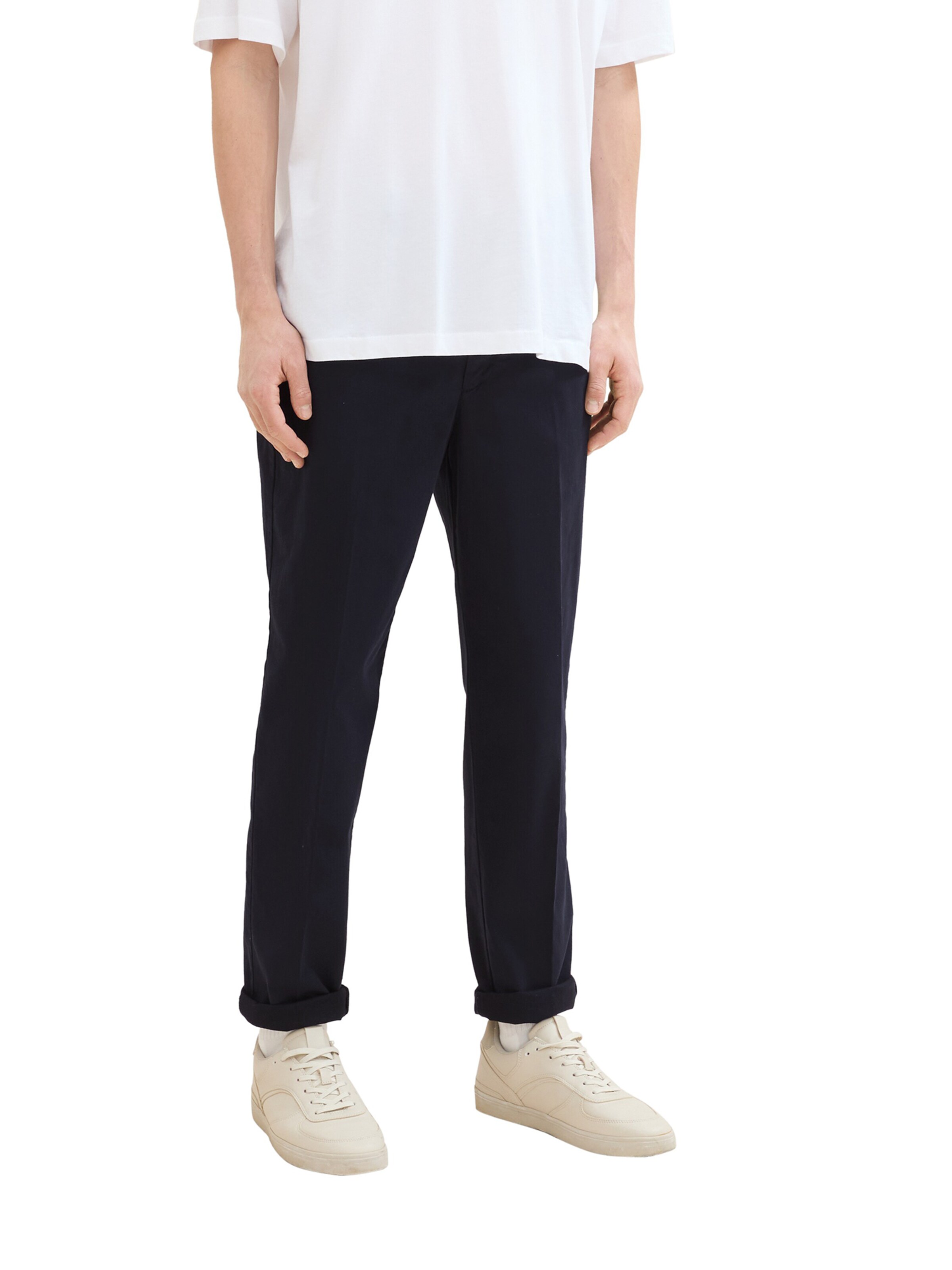 TOM TAILOR DENIM Regularen Chino hlače | črna barva: sprednja stran