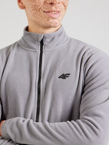 4F - Chaqueta polar funcional en gris