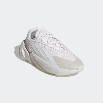 Baskets 'Ozelia' ADIDAS ORIGINALS en blanc