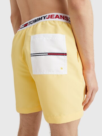 Tommy Hilfiger Underwear Szorty kąpielowe w kolorze żółty