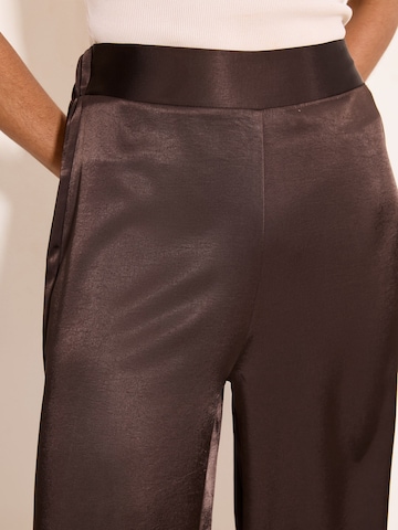 Lipsy Широкий Штаны в Коричневый