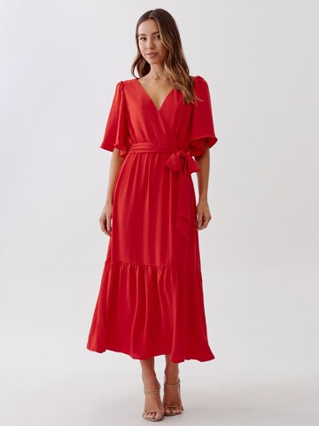 Tussah Dress 'ZURI' in Red: front