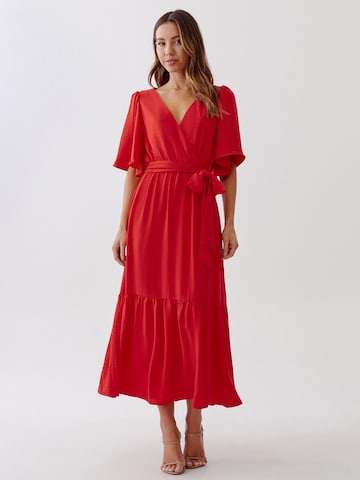 Tussah Sukienka 'ZURI' w kolorze czerwony: przód