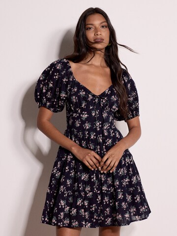 Apricot Dress in Black: front