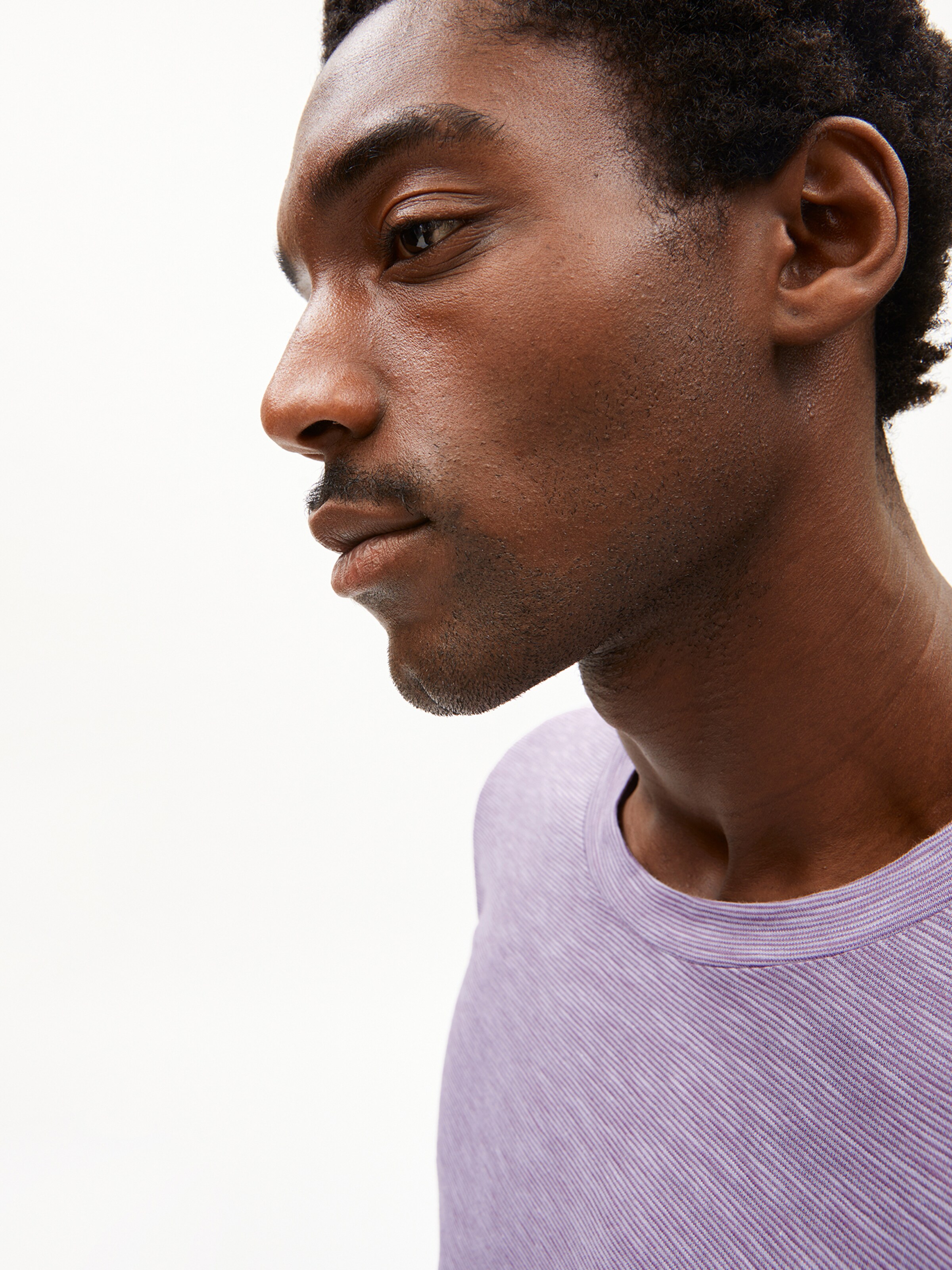 ARMEDANGELS T-Shirt JAAMES STRUCTURE in Lila: Vorderseite