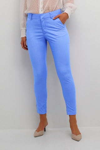 Coupe slim Pantalon chino 'Lea' Kaffe en bleu : devant