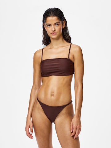 Bandeau Hauts de bikini 'PCBaomi' PIECES en marron : devant