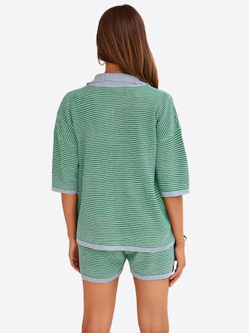 Costum cu pantaloni de la Imily Bela pe verde: spate