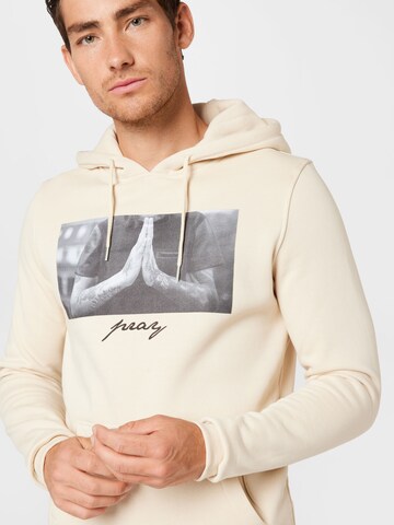 Sweat-shirt 'Pray' Mister Tee en beige