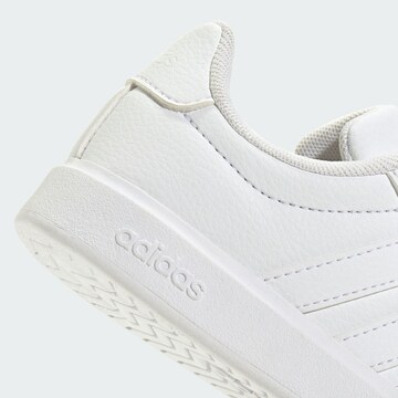 ADIDAS SPORTSWEAR - Sapatilhas em branco