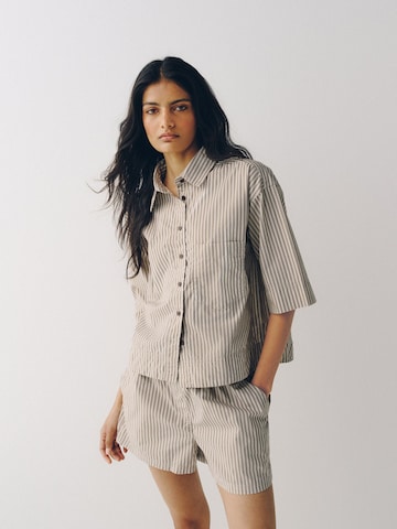 Pantalons de tailleur The Set en marron : devant