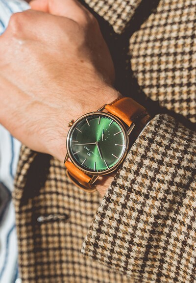 August Berg Uhr 'SERENITY EYE LEATHER 40mm' in braun / grün / smaragd / dunkelgrün, Produktansicht