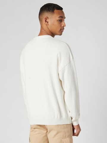 Kosta Williams x About You Sweatshirt in White