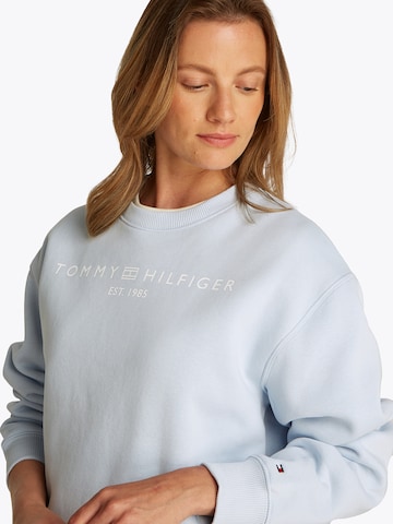 TOMMY HILFIGER Sweatshirt i blå